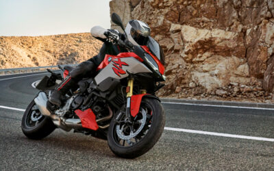 BMW F 900 R y XR: Naked o Trail Asfáltica, tú decides