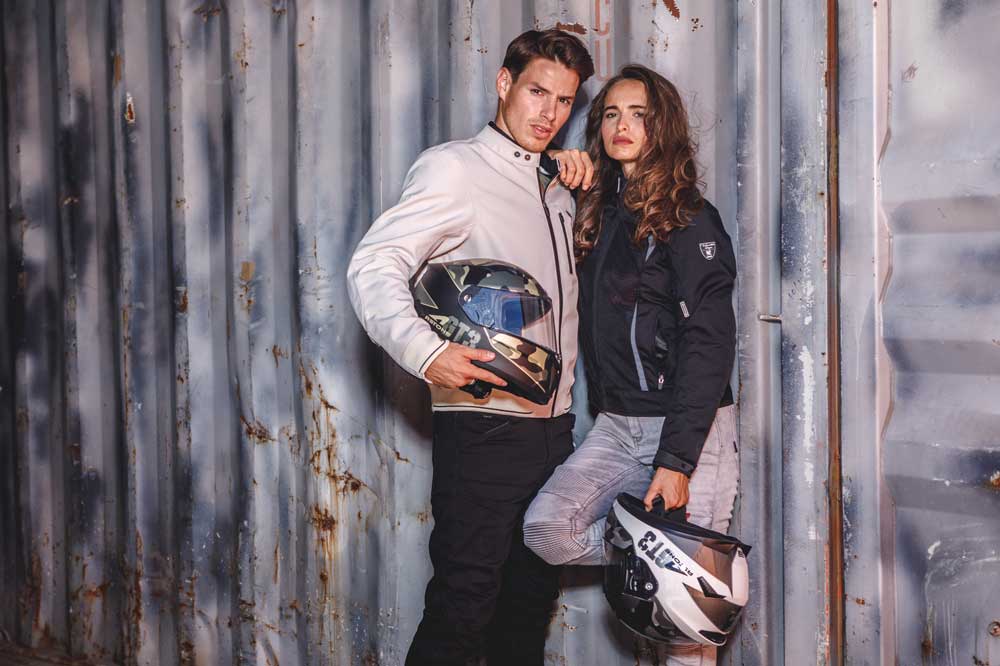 Casco integral GT3 de Astone Helmets