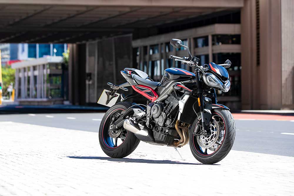 El precio de la Triumph Street Triple R 2020 es de 9.700 euros, algo menos que la versión anterior