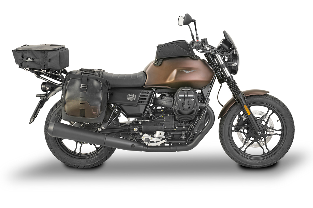 Línea Corium, las nuevas bolsas blandas de cuero vegano de Givi