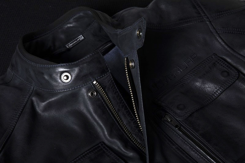 Chaqueta Maverick negra de Overlap