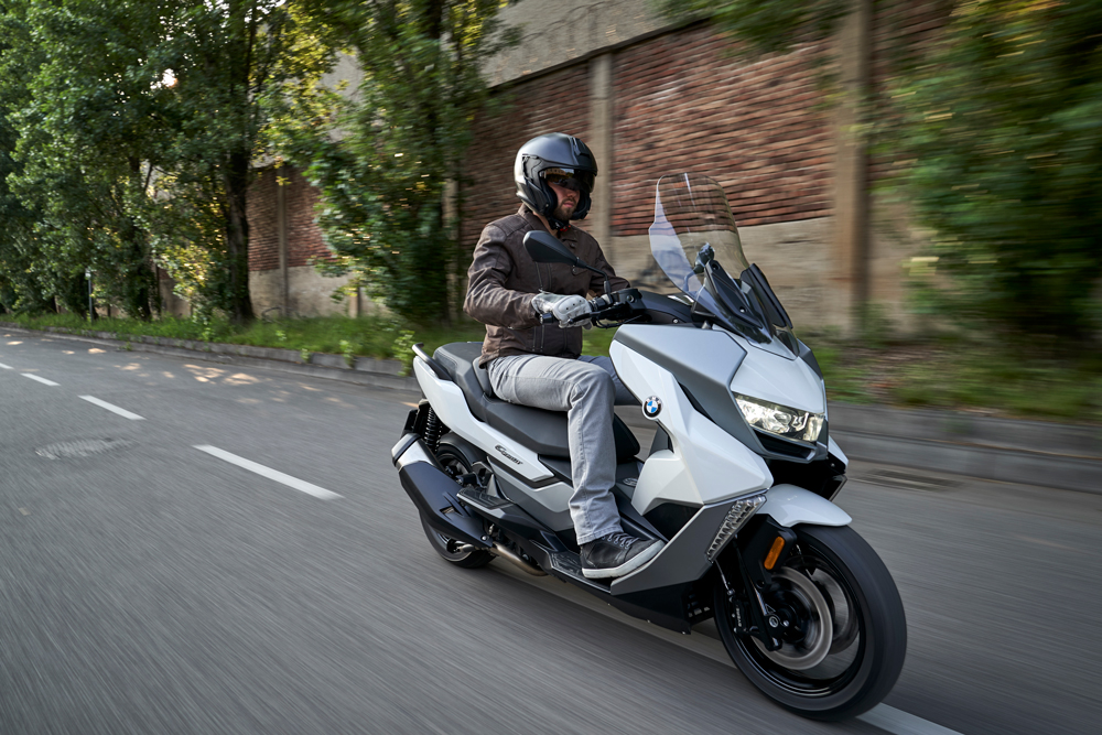 Cobertura de seguro de coche y moto en Estado de Alarma