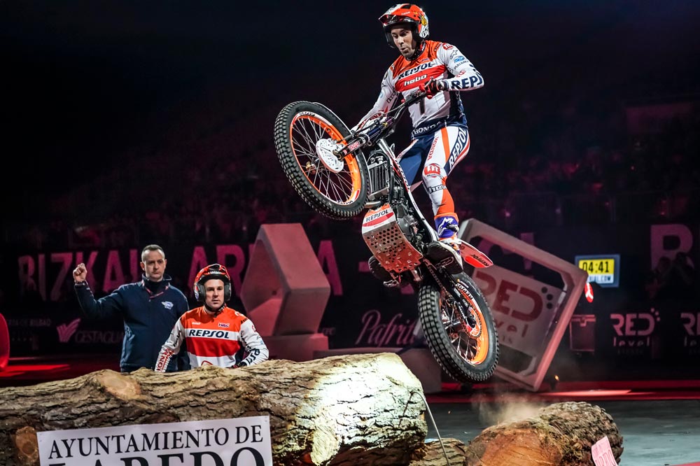Toni Bou celebra su título ¡número 27!