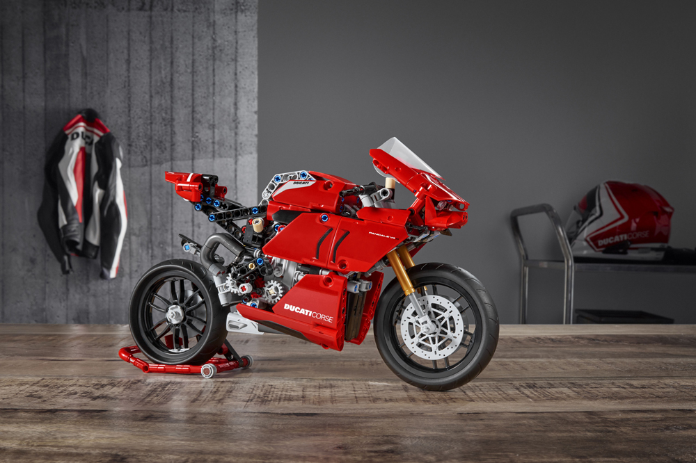 Ducati Panigale V4 R de LEGO