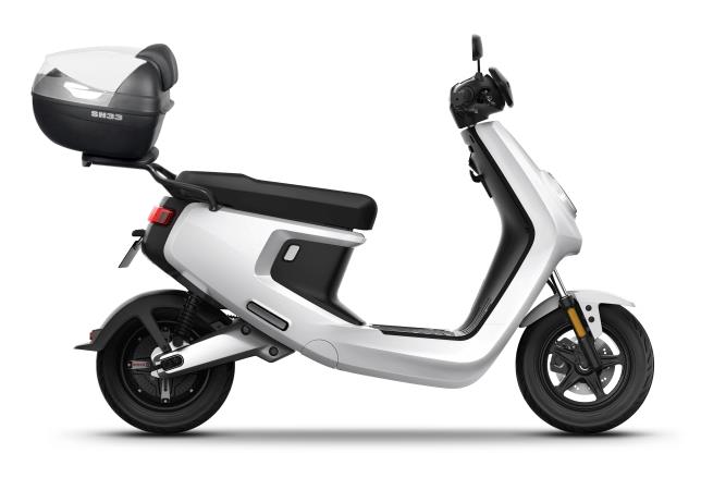 Niu M Plus CON Top Case SH33 tapa blanca de SHAD