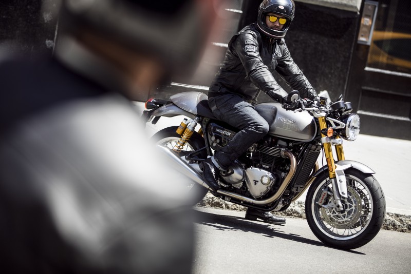 TRIUMPH promo confinamiento