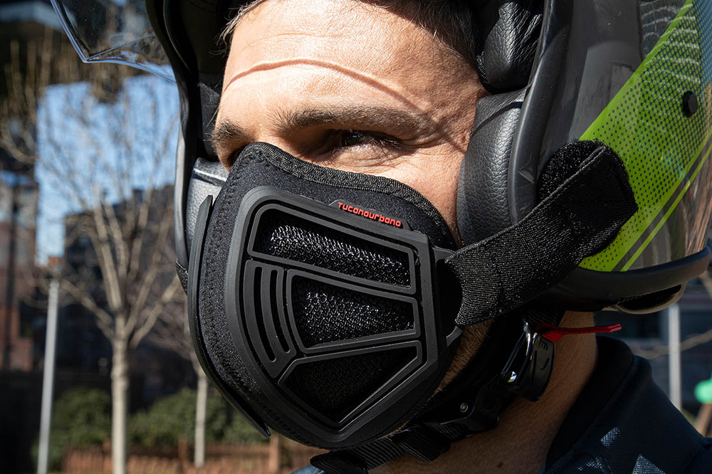 ¿Debo llevar mascarilla en moto en las fases de la desescalada del COVID-19?