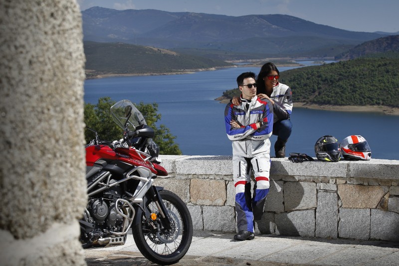 Consejos para cuidar tu ropa de moto con Seventy Degrees