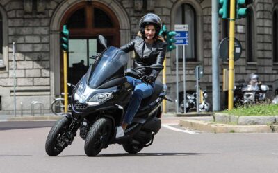 Razones para pasarte a la moto o el scooter