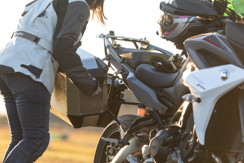 Maletas laterales Trekker Alasla de Givi