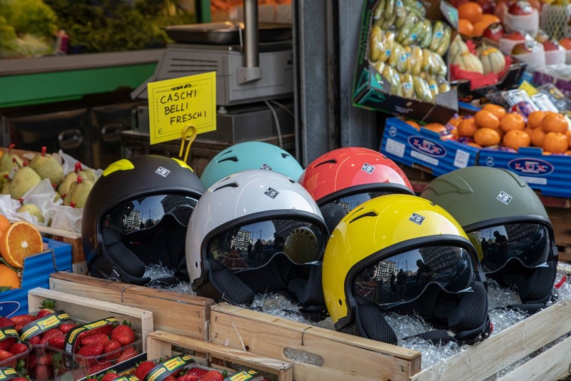 Disfruta del verano con los cascos jet de Tucano Urbano