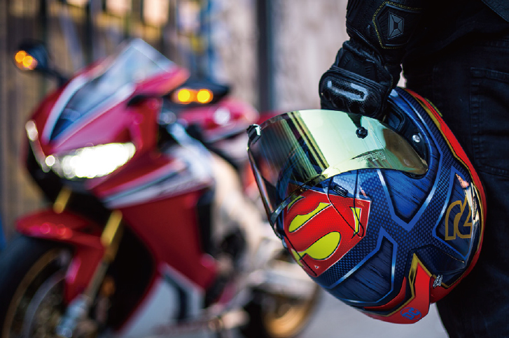 Casco RPHA 11 Superman de HJC