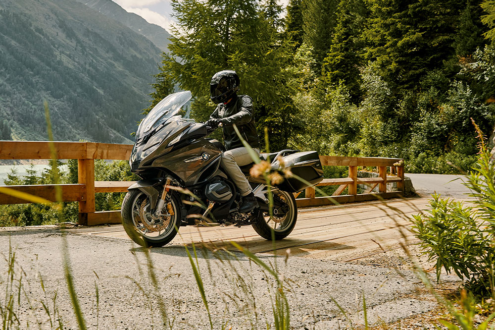 En la BMW R 1250 RT 2021 se han añadido una serie de detalles que antes eran opcionales En la BMW R 1250 RT 2021 se han añadido una serie de detalles que antes eran opcionales