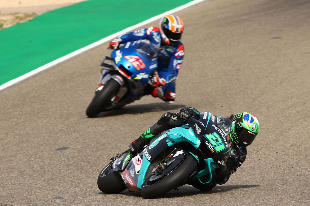 Franco Morbidelli se llevó la victoria del Gran Premio de Teruel, por delante de Alex Rins