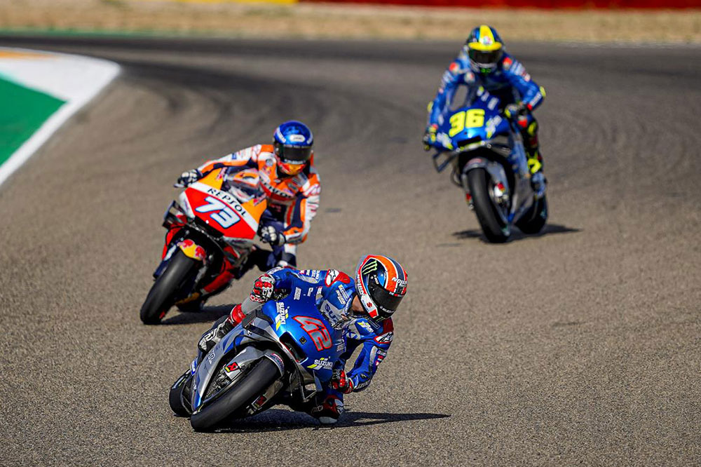 Tres pilotos españoles en el podio de MotoGP del GP de Aragón