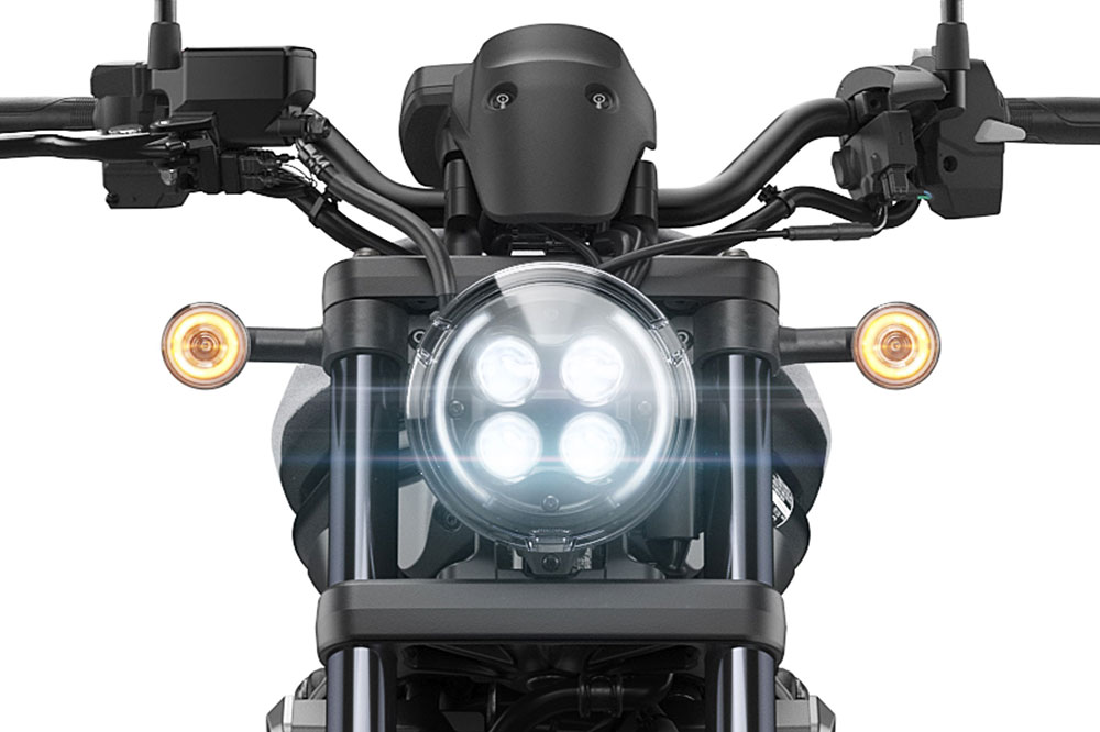 El faro de las Rebel mezclan los clásicos proyectores redondos con la tecnología LED