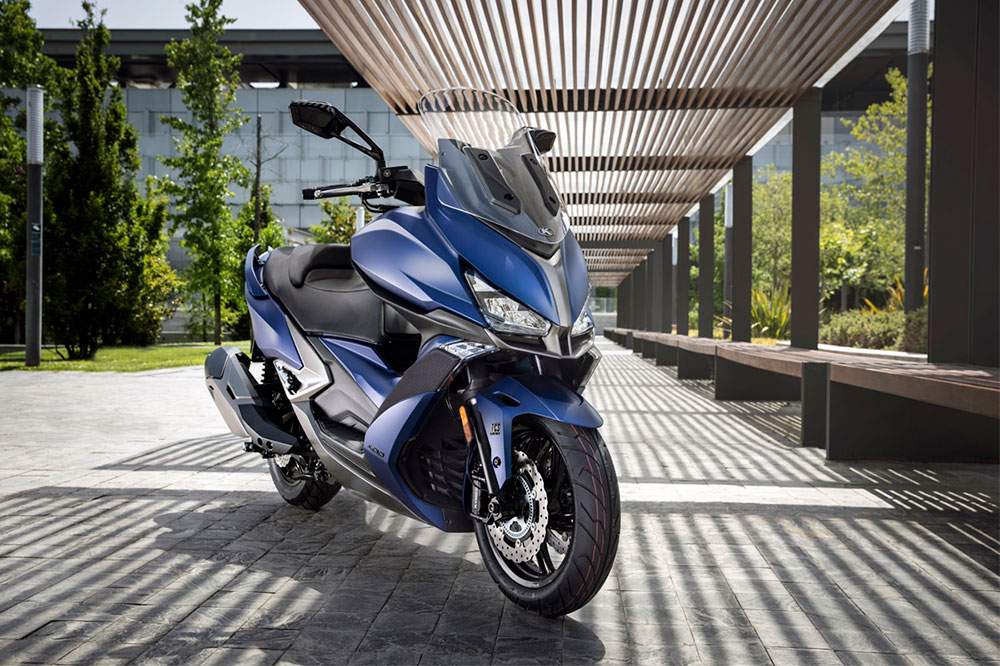 El KYMCO Xcting S 400 tiene una pantalla frontal que se puede regular en cinco posiciones