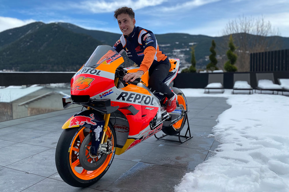Pol Espargaró se viste con los colores del Repsol Honda HRC