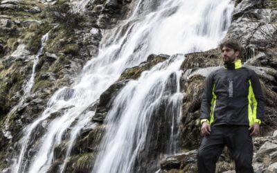 Trajes y equipamiento para protegerse de la lluvia de Hevik