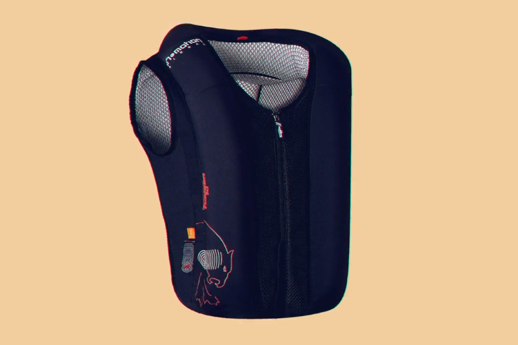 Protégete en moto con el nuevo chaleco Fury Airbag de Furygan