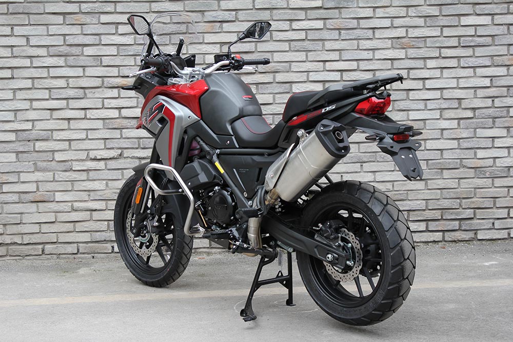 La Voge 650 DS parte de un motor monocilíndrico muy similar al de las primeras BMW F 650 GS, pero adaptado a la Euro 5