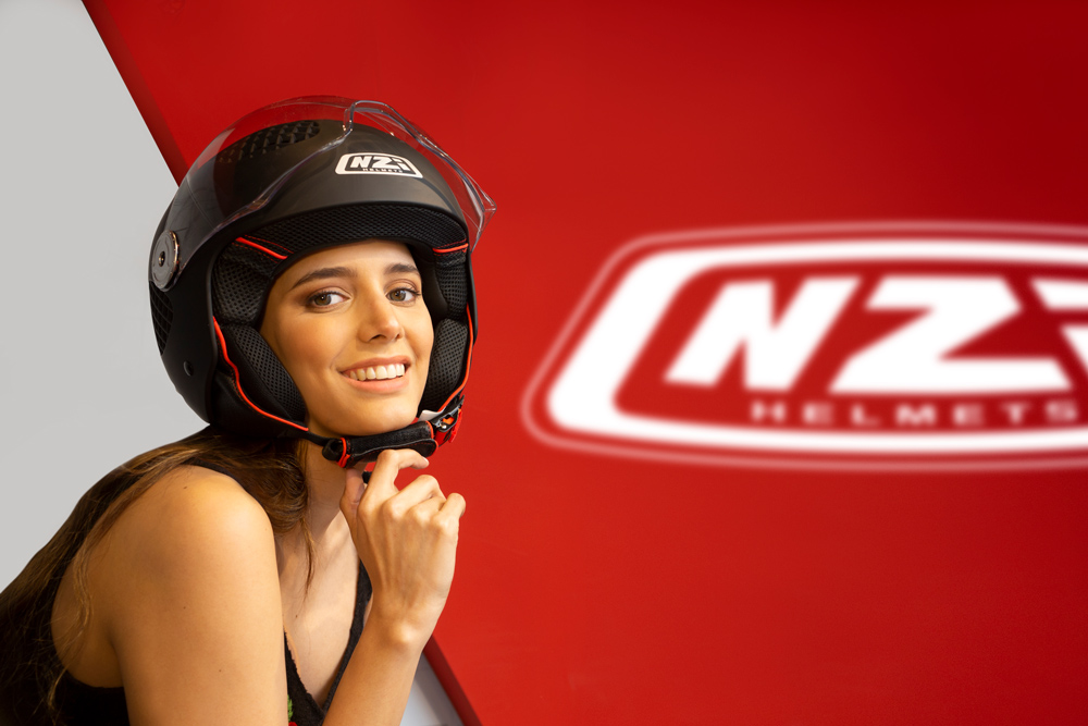 Casco jet ventilado B-Cool 3 de NZI