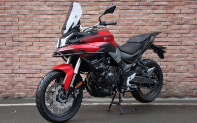 Voge 500 DSX: Trail bicilíndrica con aspiraciones off road
