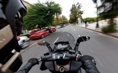 Los 15 enemigos de las motos y scooter en la ciudad