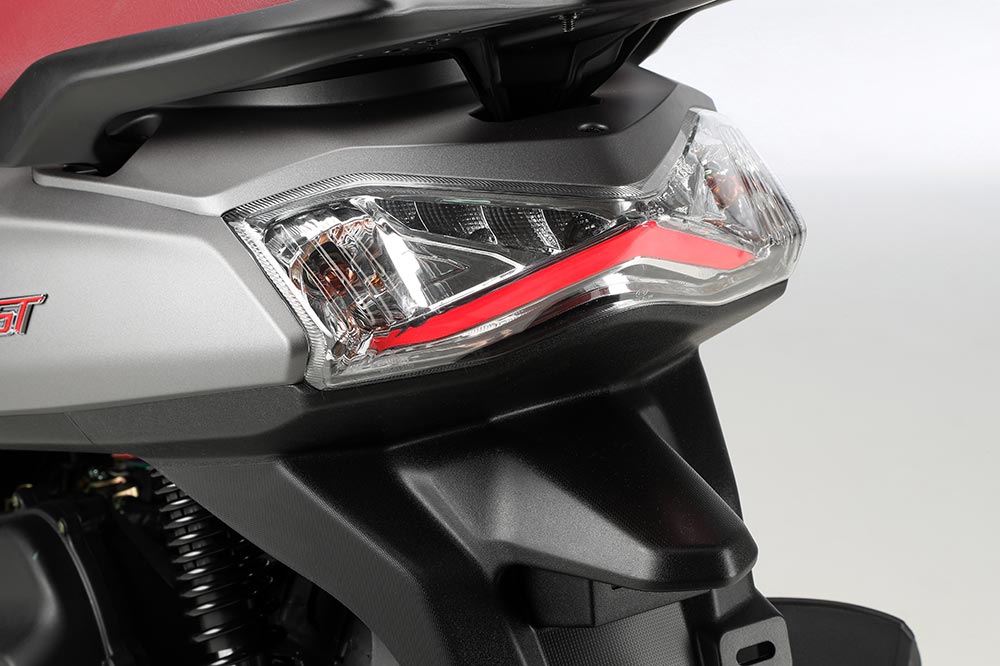 Todas las luces del Symphony, menos los intermitentes, son de LED
