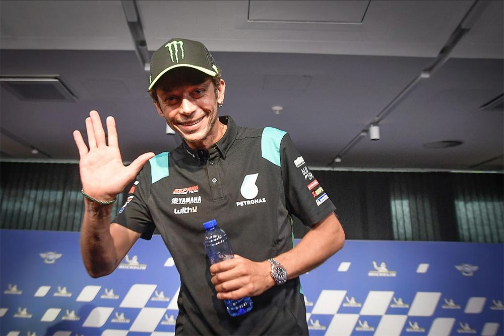 Ciao, en la rueda de prensa del GP de Styria Valentino Rossi anunció su retirada