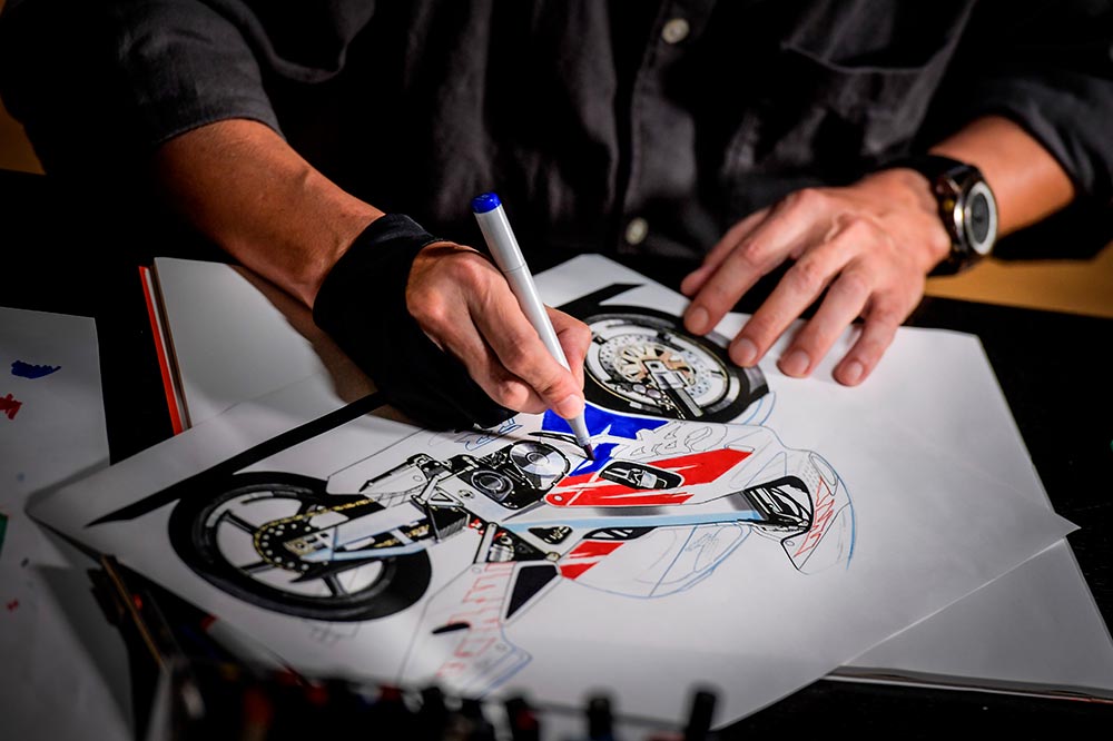 El nuevo diseño de la Fireblade 2022 se basa en la versión de 1992