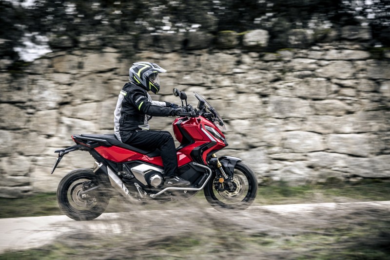 Ropa y equipamiento de moto Moore