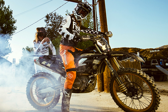 Casco off road Fasthouse Ditd Moto-10 Spherical de Bell