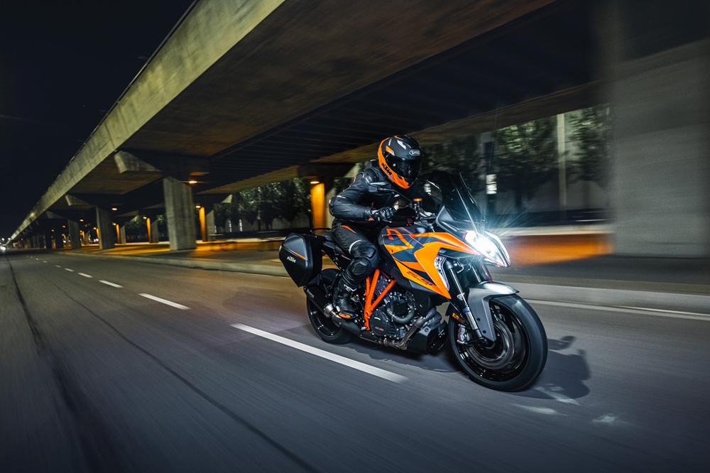 KTM 1290 SUPER DUKE GT