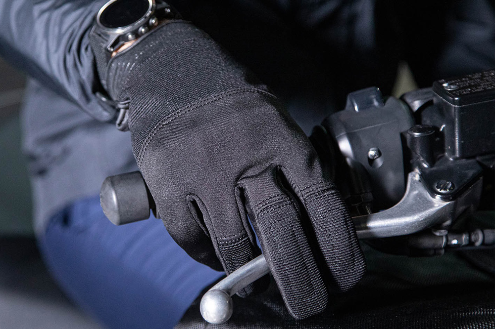 Zeus 2G y Krill, los guantes 4 estaciones de Tucano Urbano