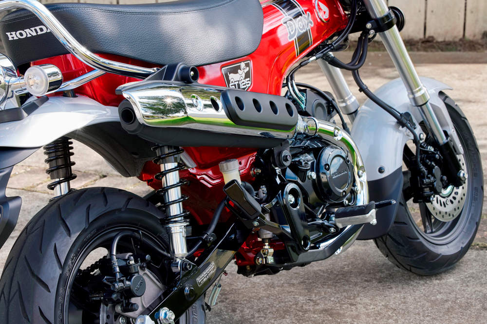 El escape alto es otra de sus señas de identidad