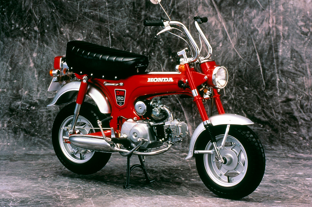 Primeras versiones del Honda DAX