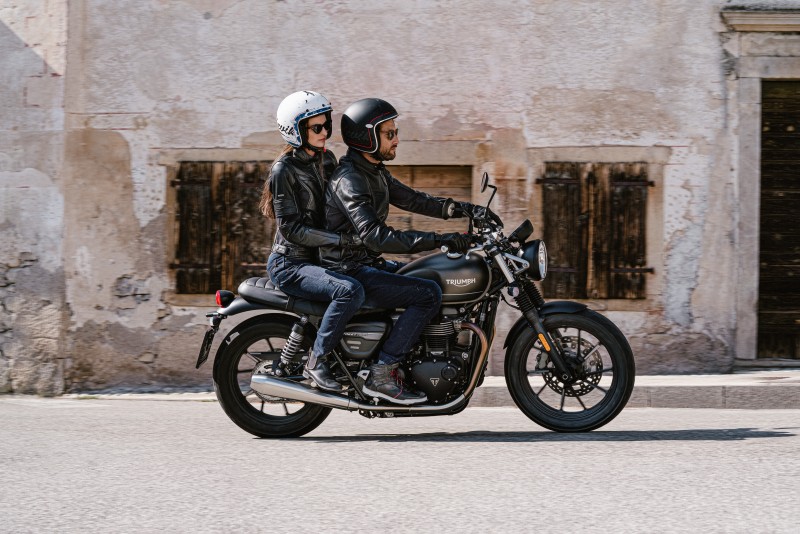 Siéntete como John Travolta en ‘Grease’ con la nueva chaqueta Avior de Hevik