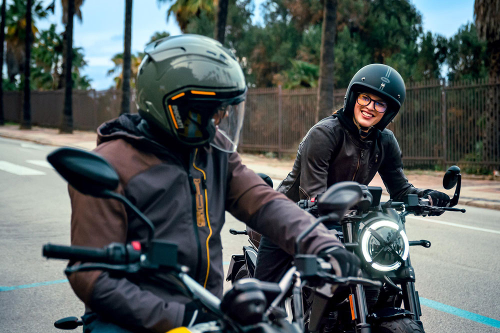 La gama Ducati Scrambler también incluye una completa gama de ropa y accesorios