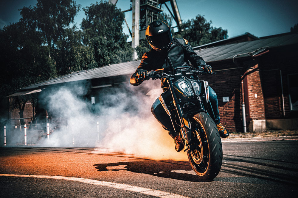 A pesar de tener un motor menos potente que la 890, la 790 Duke sigue manteniendo el mismo espíritu