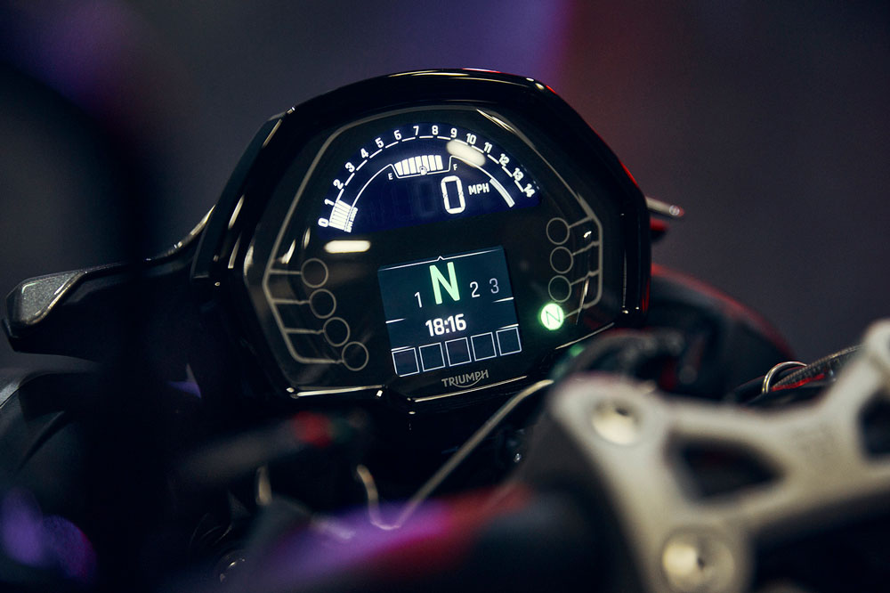 Cuadro de instrumentos de la Triumph Street Triple 2023