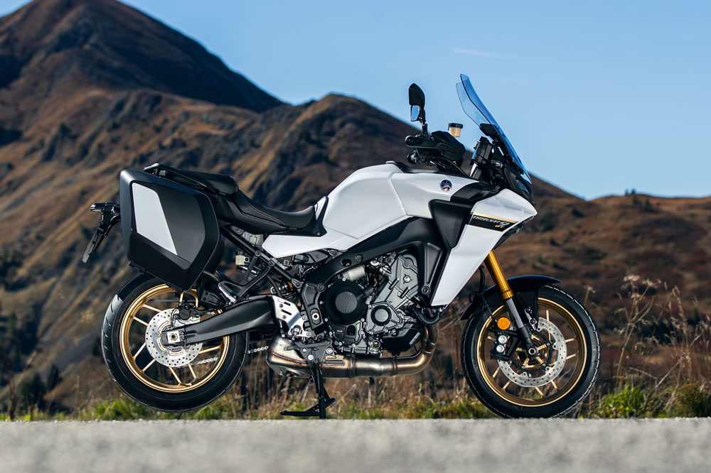 Un pequeño radar hace que tu Tracer 9 se adapte a la velocidad del tráfico