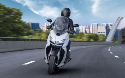 Zontes D350: Scooter GT