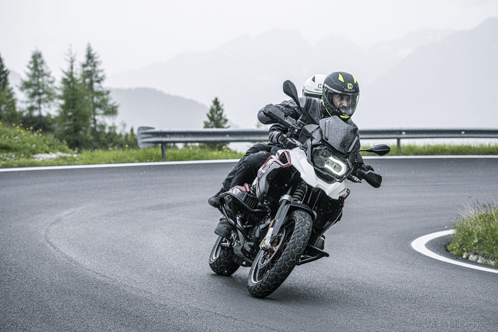 Traje Stelvio Light de Hevik