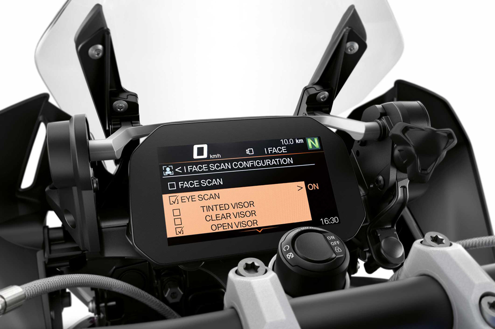 ¿BMW tiene un sistema de reconocimiento facial para motos?