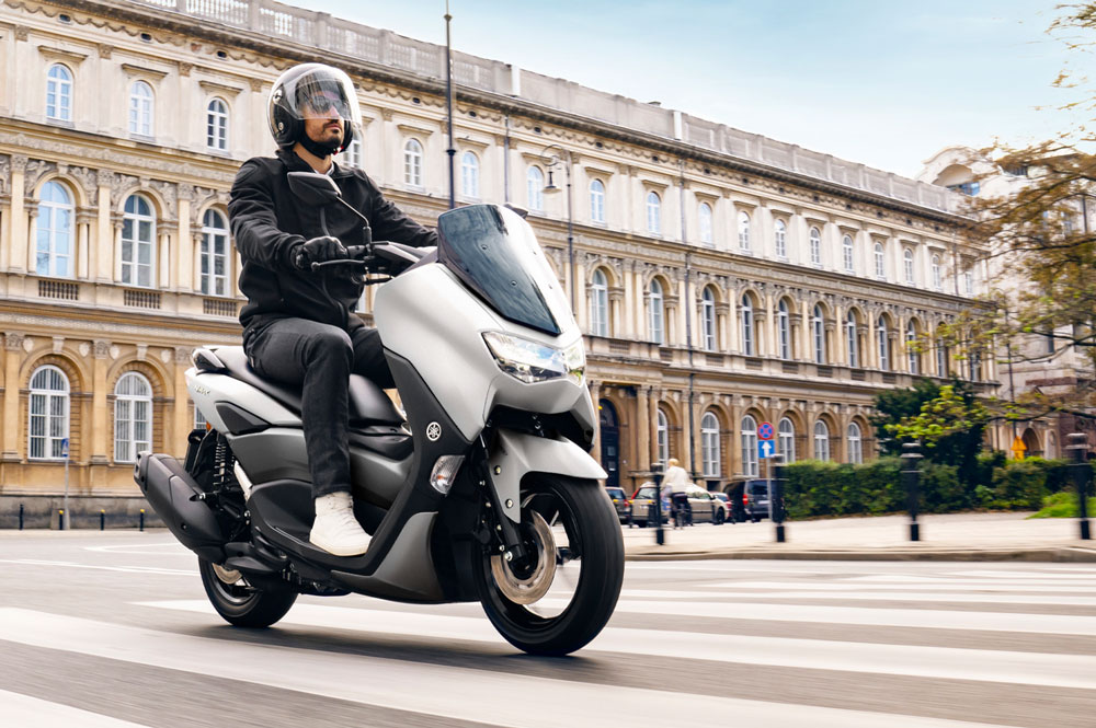 Calcula el precio de seguro de moto 125 y elige la mejor opción