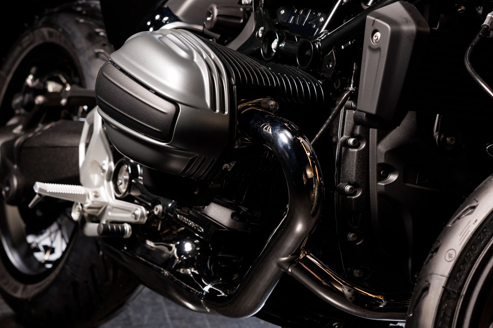 La BMW R 12 nineT sigue llevando el clásico motor bóxer de aire; para muchos, el mejor.