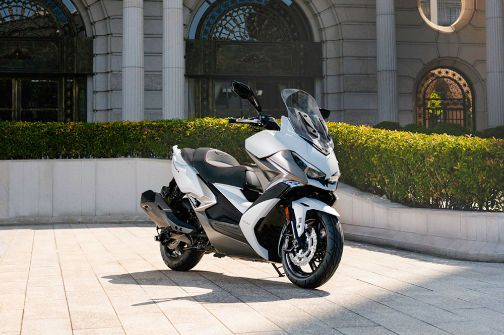 KYMCO Xciting VS 400 2023: Con muchas novedades