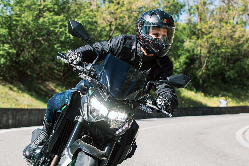 Nuevo casco integral 50.7 de Givi