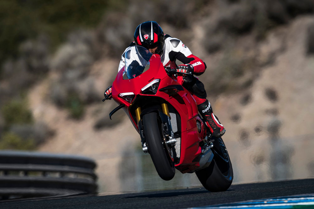 Ducati aplica sus soluciones tecnológicas a toda su gama